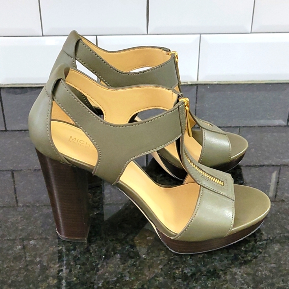 Hunter green MK block heels